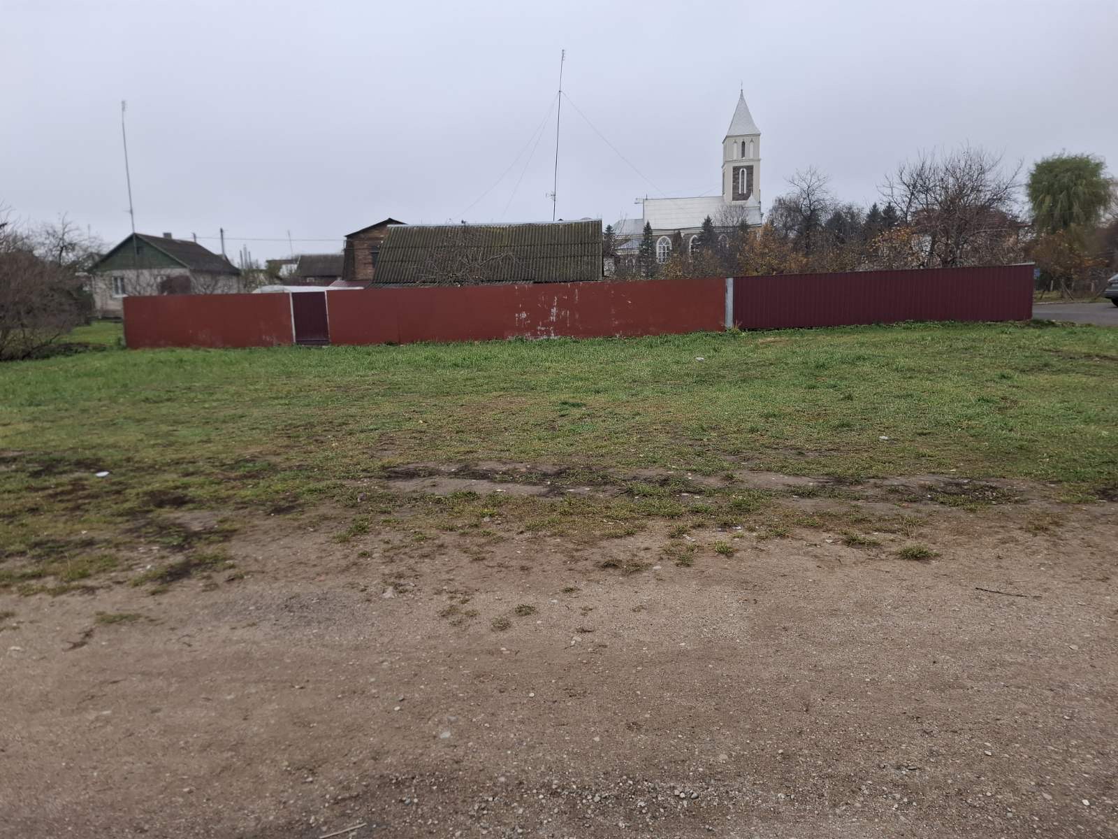 Земельный участок 