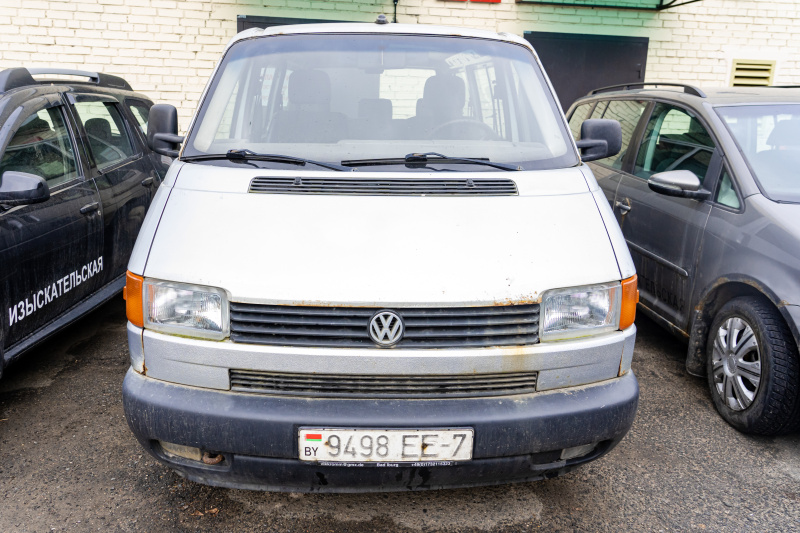 VOLKSWAGEN TRANSPORTER