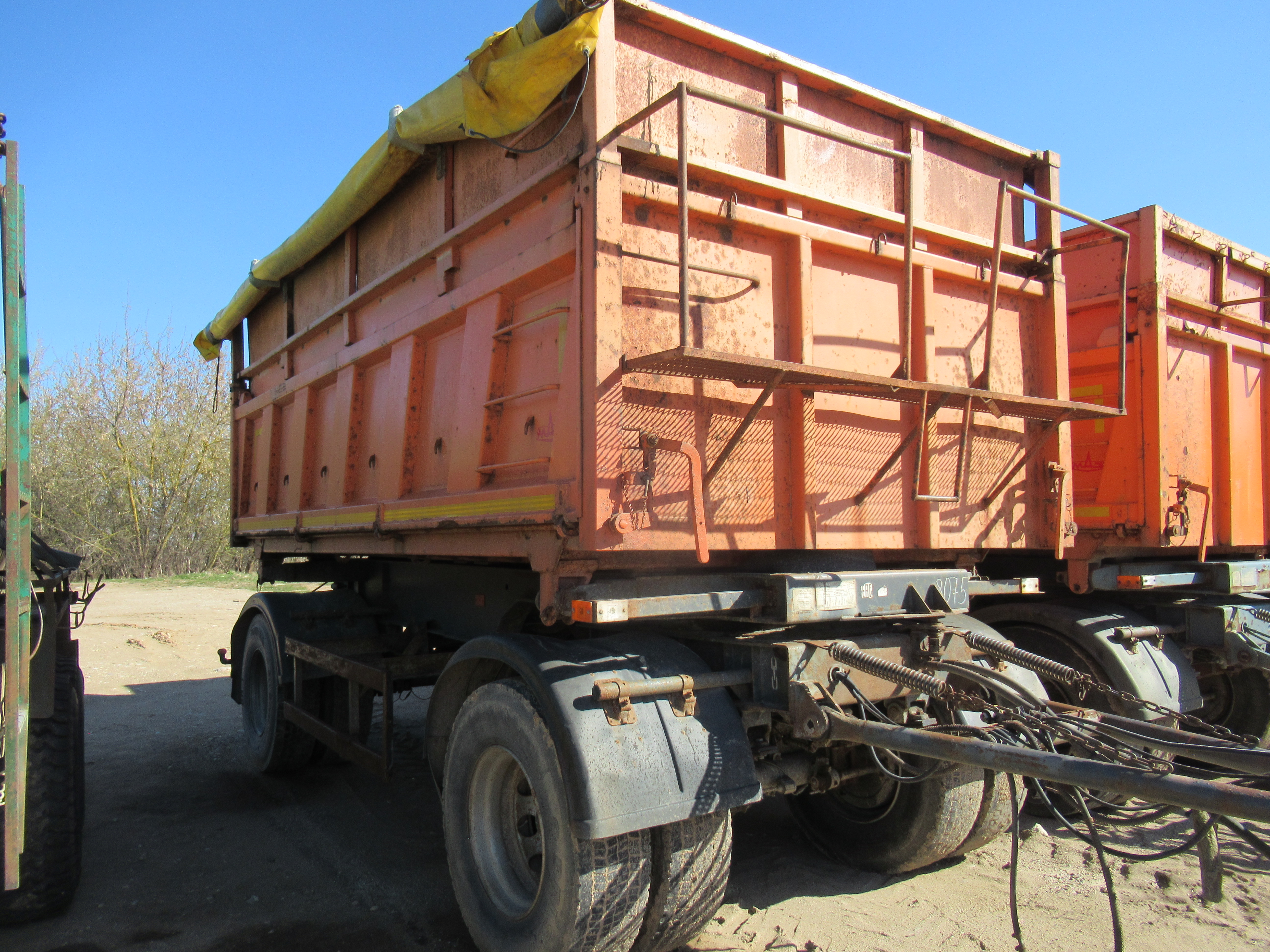 Прицеп самосвал МАЗ-856100-4022кг