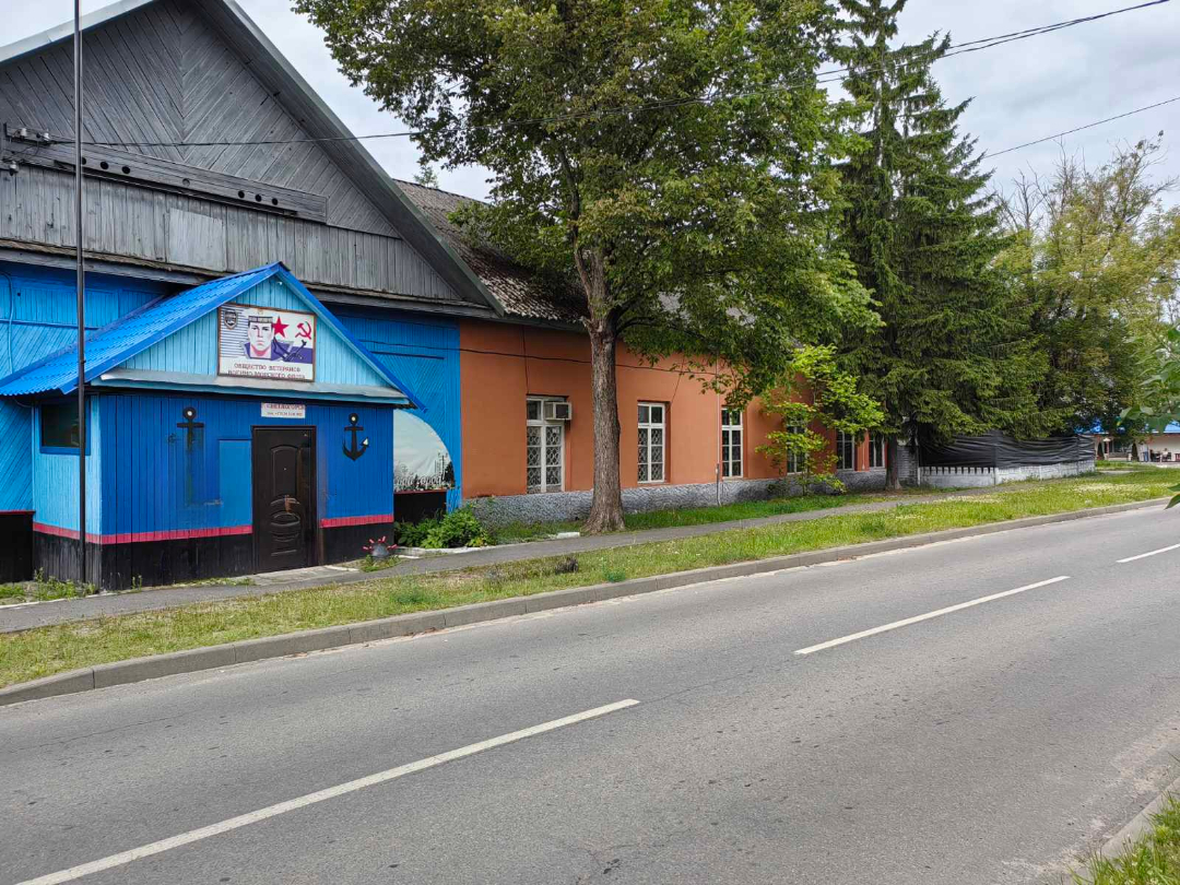 Здание автошколы 