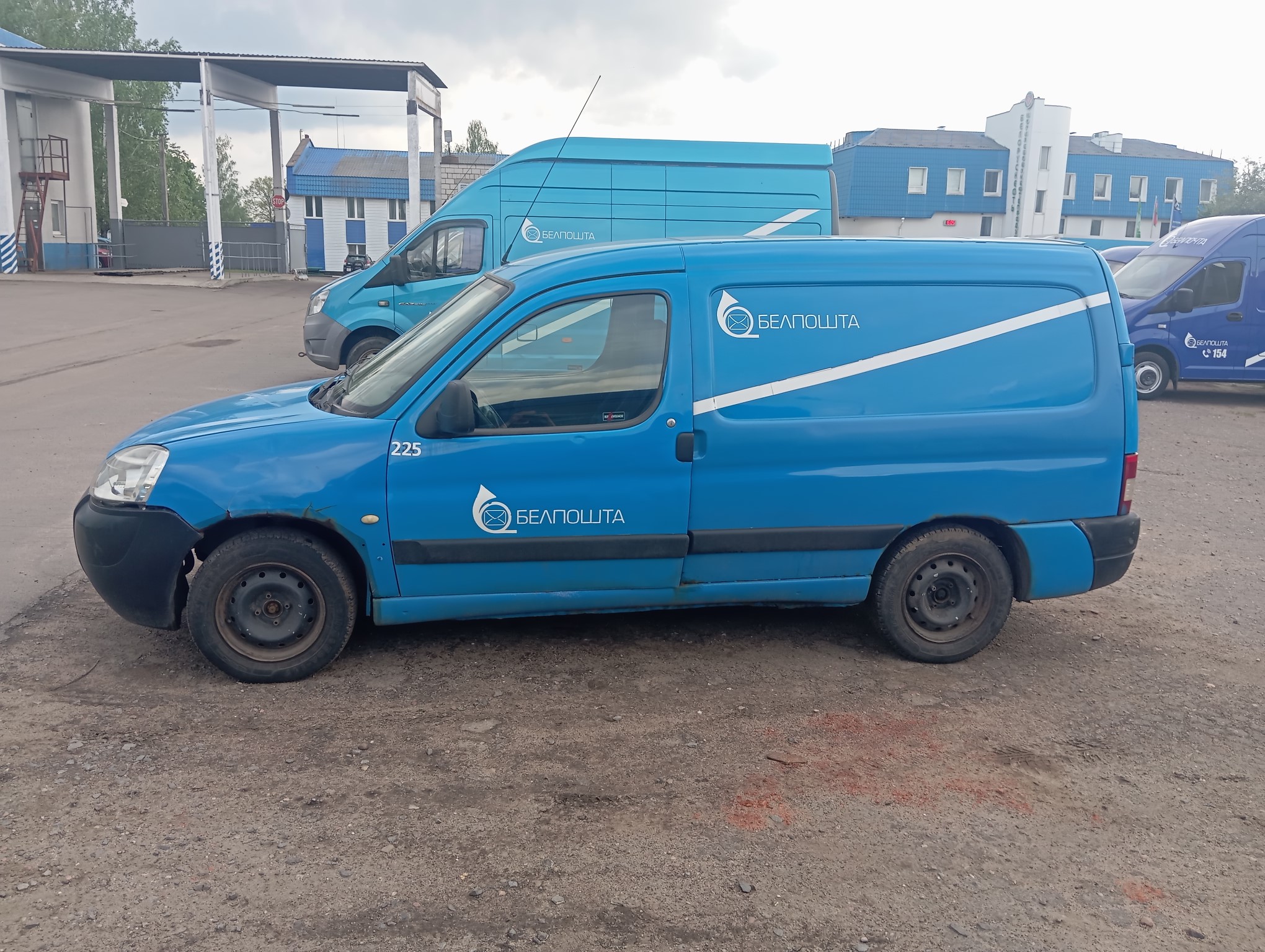 PEUGEOT PARTNER