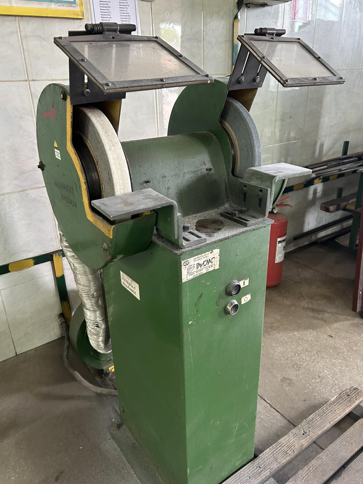 Станок точильно-шлифовальный В3-379-01