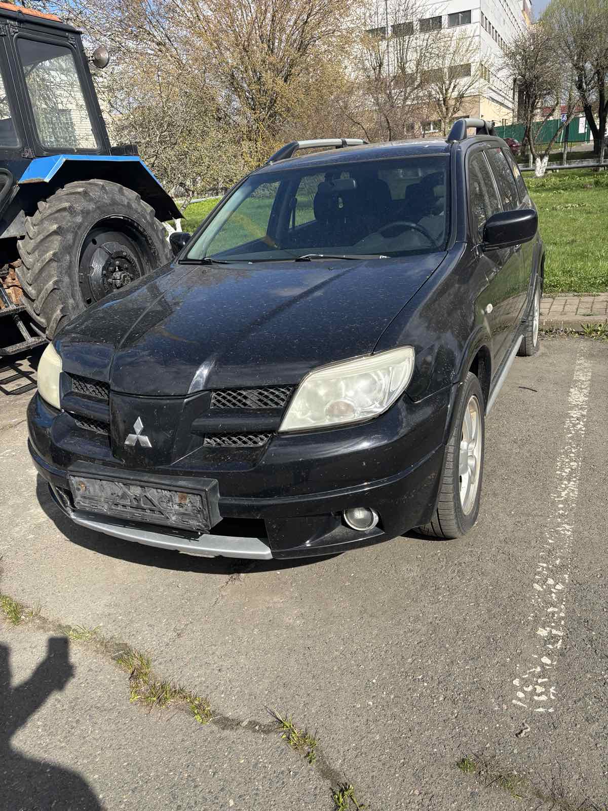  MITSUBISHI OUTLANDER