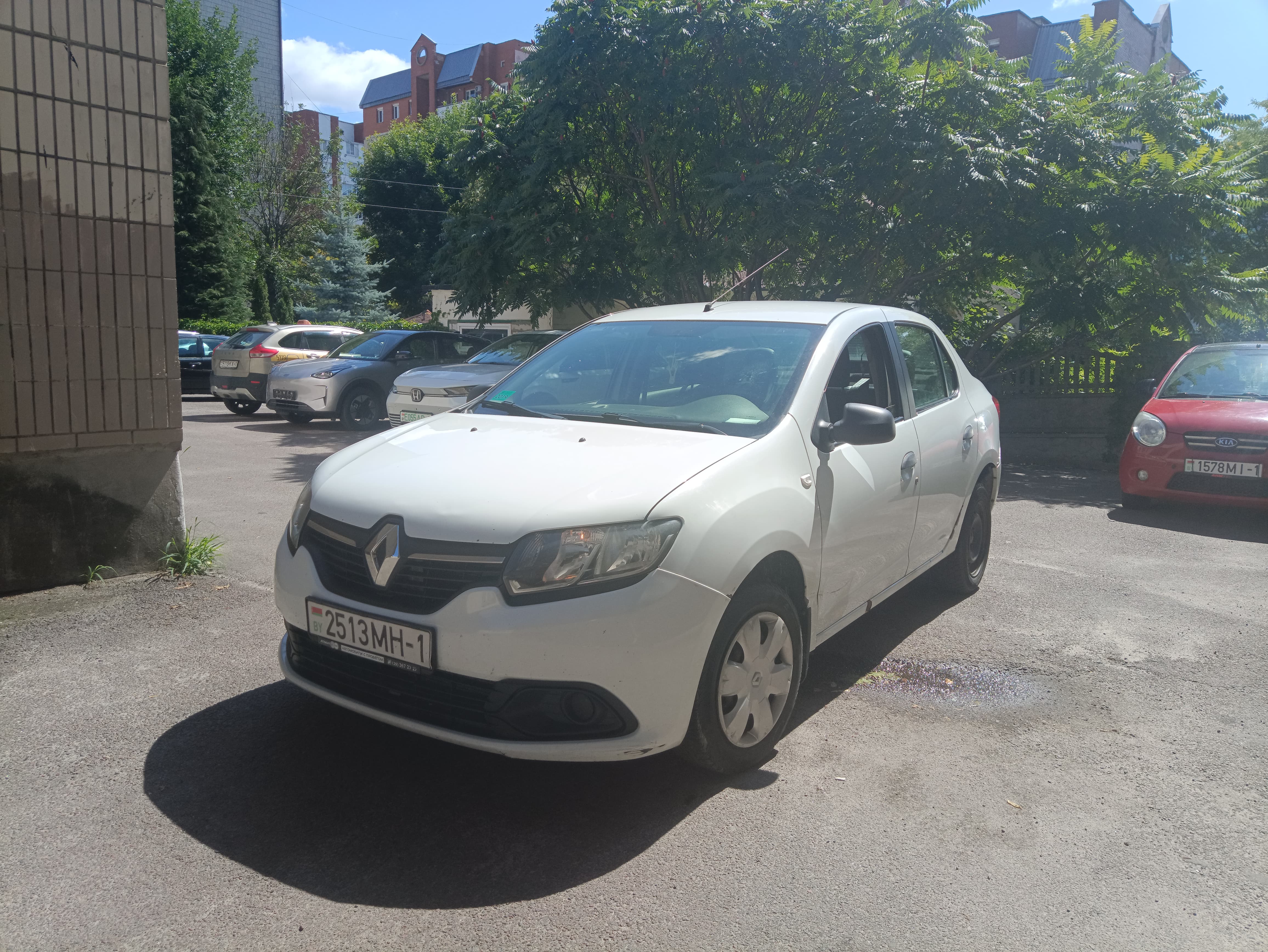 RENAULT LOGAN