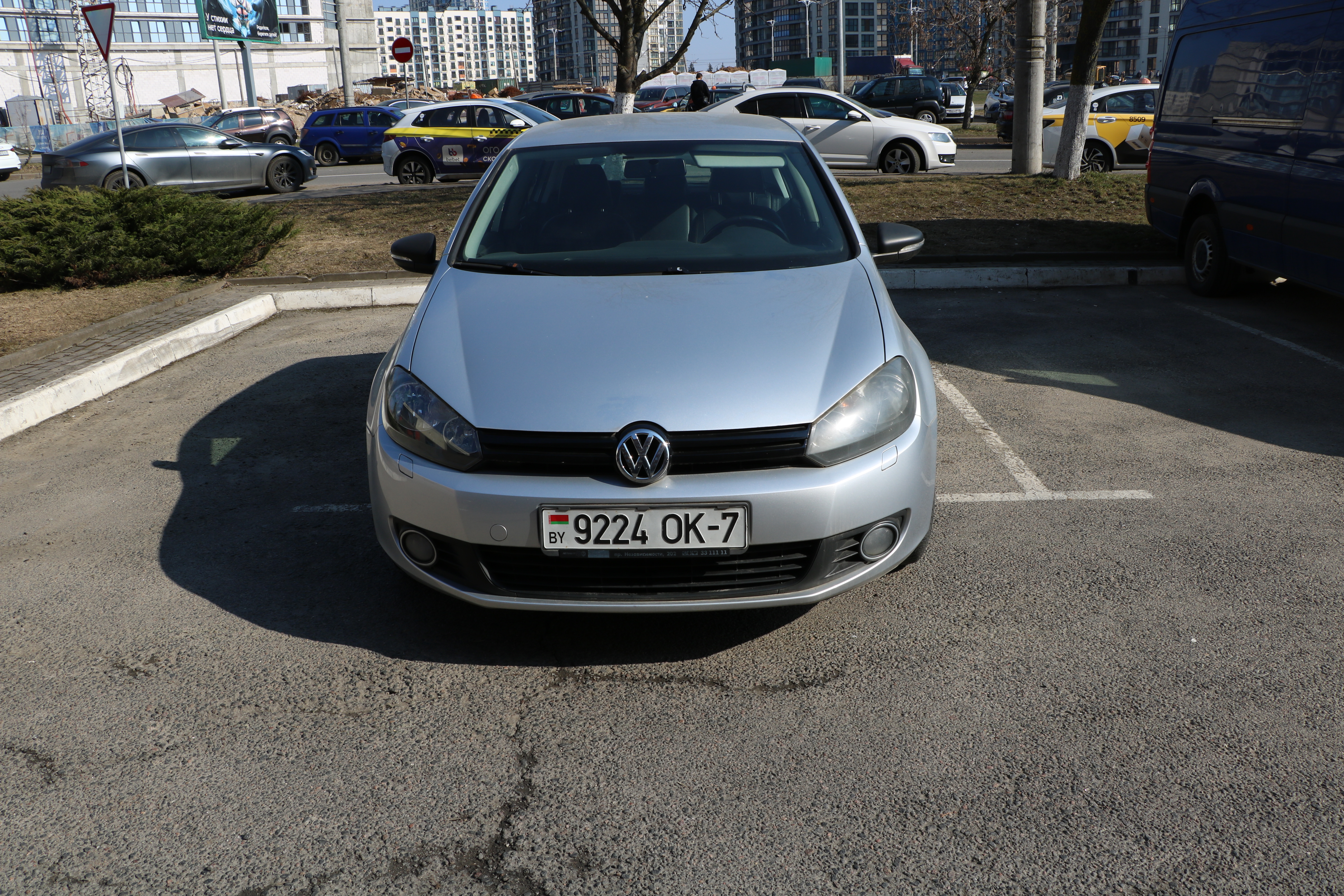 VOLKSWAGEN GOLF