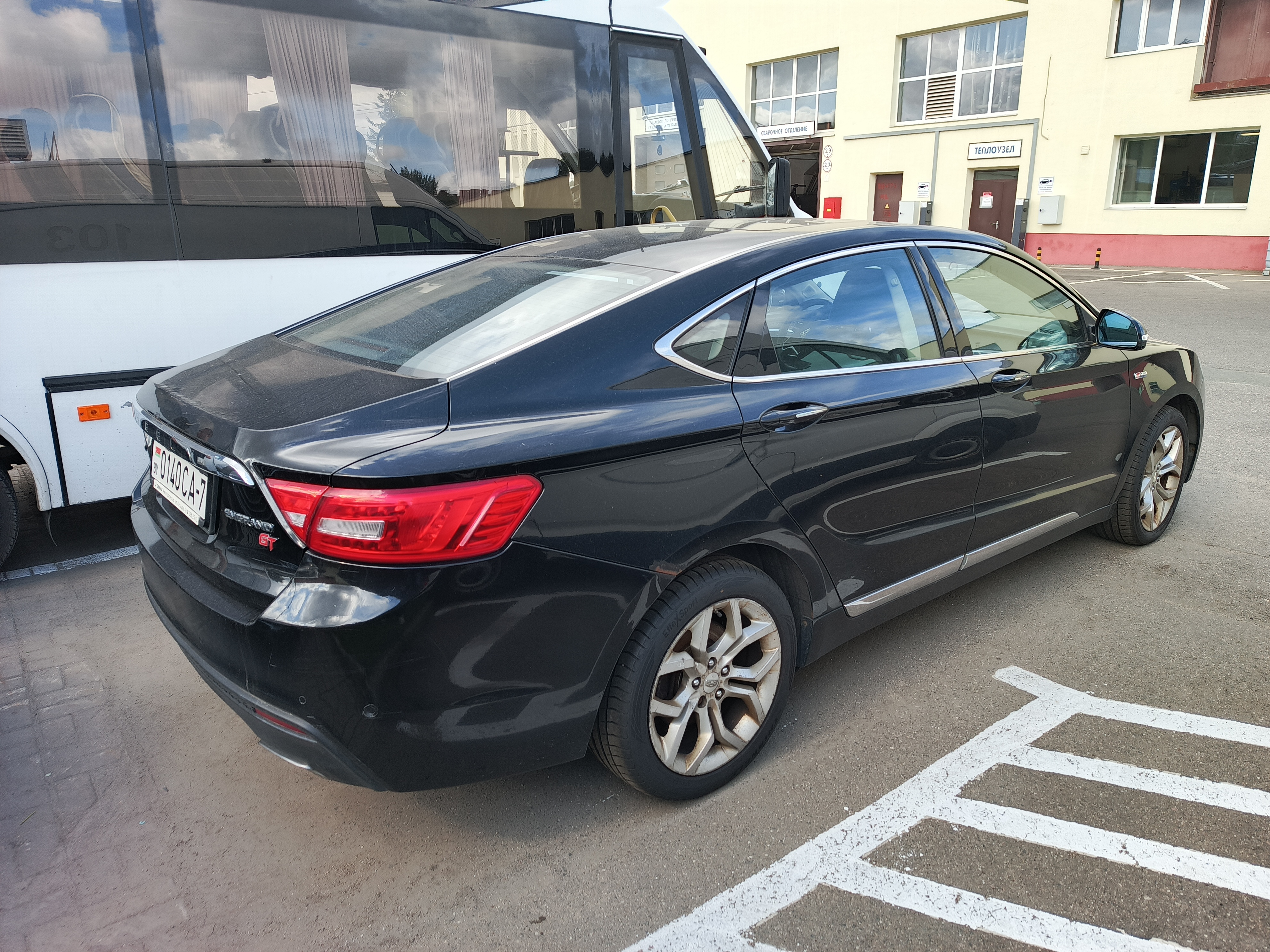 GEELY EMGRAND GT