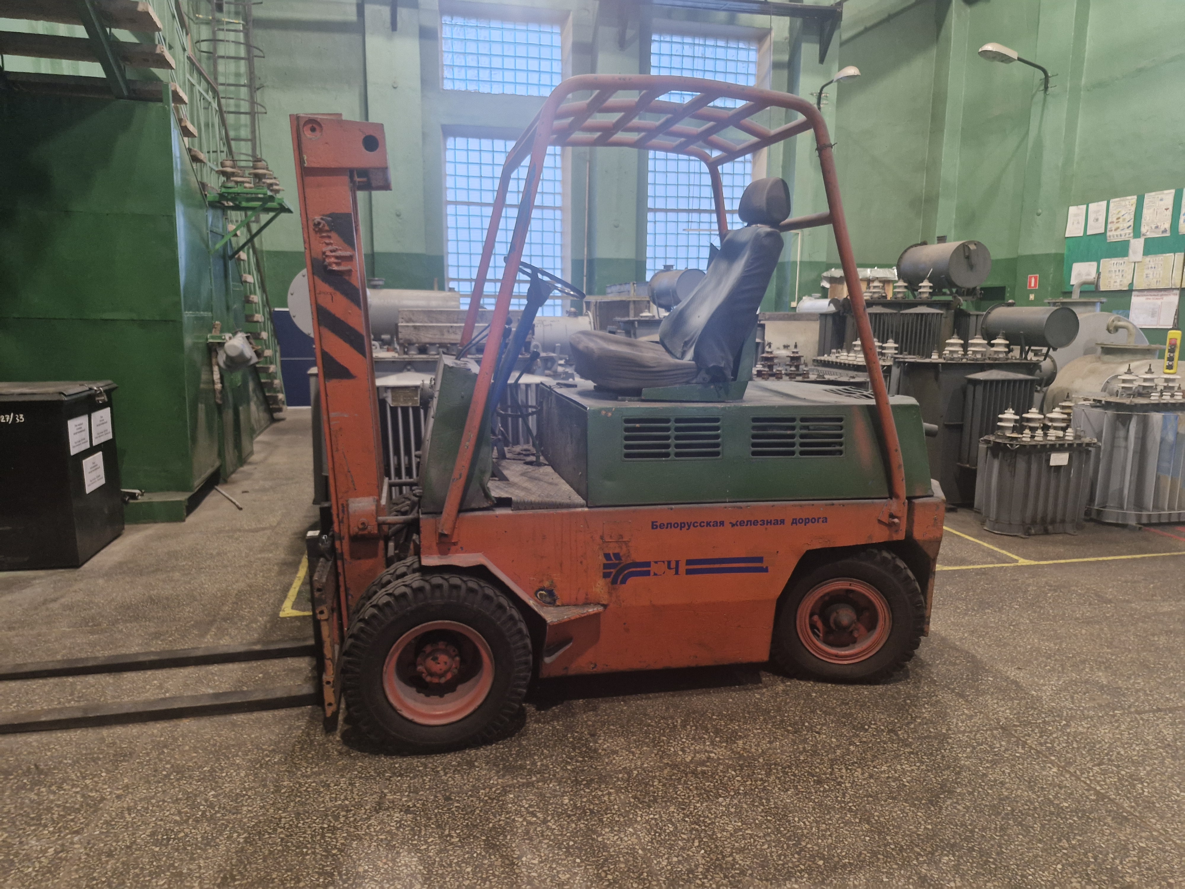 Автопогрузчик БВ 2733-336