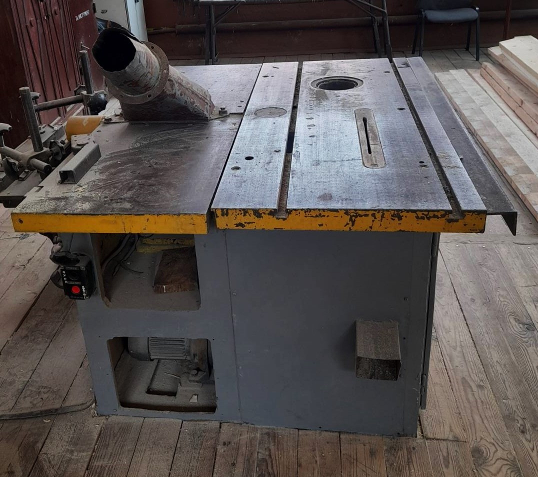 Станок деревообрабатывающий УДС-2